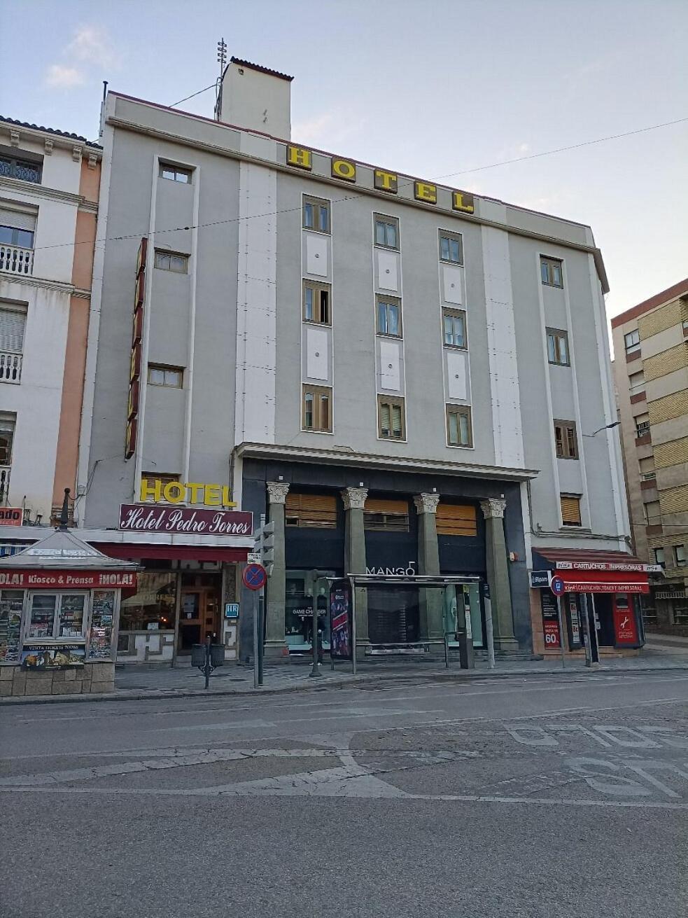 Hotel Pedro Torres كوينكا المظهر الخارجي الصورة
